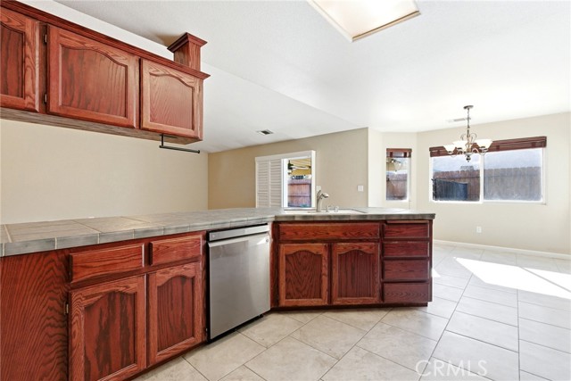 Detail Gallery Image 27 of 54 For 2431 S Cedar, Visalia,  CA 93292 - 3 Beds | 2 Baths