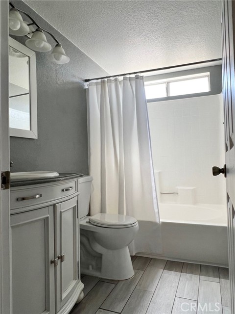 Image 9 of 20 For 110 Peppertree Drive