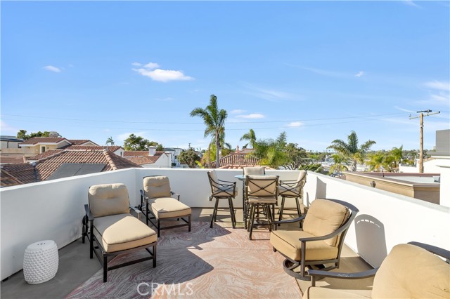 Detail Gallery Image 21 of 25 For 319 Orchid, Corona Del Mar,  CA 92625 - 4 Beds | 3/1 Baths