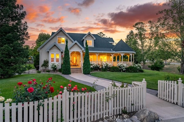 Detail Gallery Image 1 of 1 For 14920 Round Mountain, Atascadero,  CA 93422 - 6 Beds | 5/2 Baths