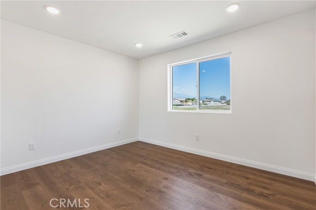 Detail Gallery Image 34 of 46 For 14424 Buvan Ct, Moreno Valley,  CA 92555 - 5 Beds | 3/1 Baths