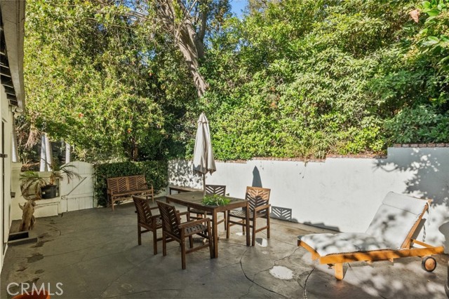 Detail Gallery Image 33 of 38 For 3254 Benda St, Los Angeles,  CA 90068 - 2 Beds | 2 Baths