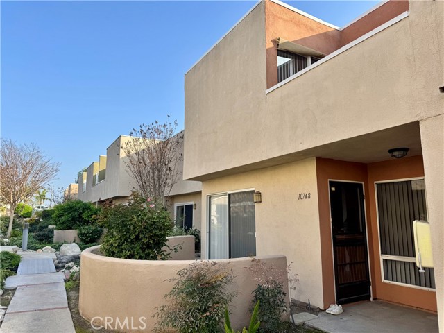 Front Image Thumbnail for CROC25274112