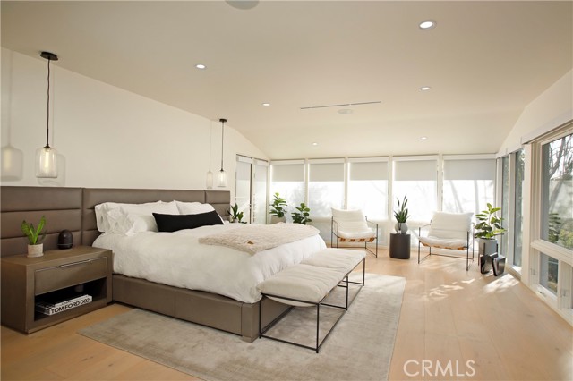 3863 Sherwood Place, Sherman Oaks CA: https://media.crmls.org/medias/f535295b-aff7-4c01-bea2-062a1af53a5c.jpg