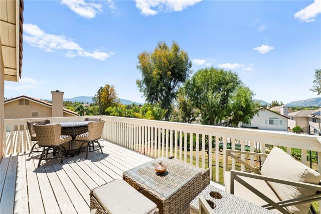 32211 Camino Nunez, Temecula CA: https://media.crmls.org/medias/f5354a1c-a877-4796-b53f-8182dfc5266e.jpg