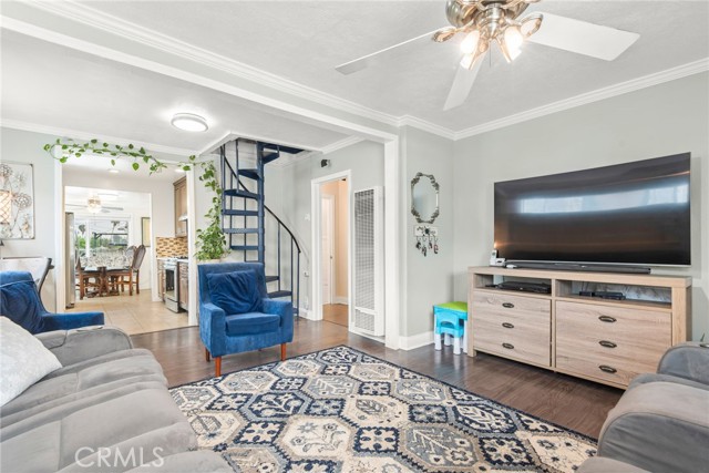 Detail Gallery Image 7 of 42 For 3322 Minto Ct, Los Angeles,  CA 90032 - 2 Beds | 2 Baths