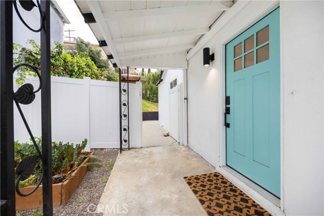 Front Image Thumbnail for CRSR25241893