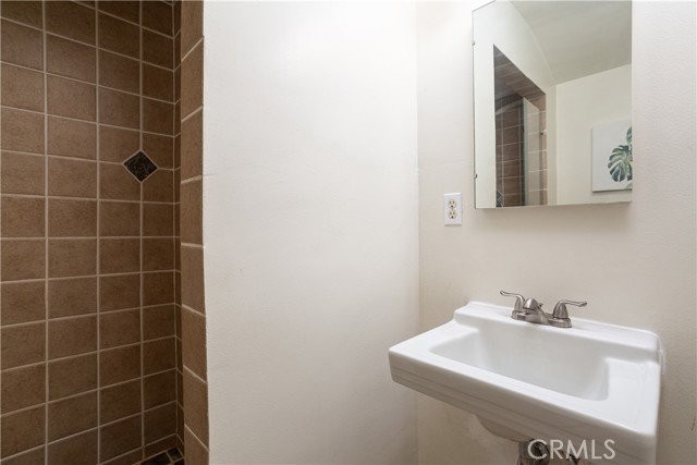 Detail Gallery Image 23 of 31 For 521 S Dustin Pl, Anaheim,  CA 92806 - 3 Beds | 2 Baths