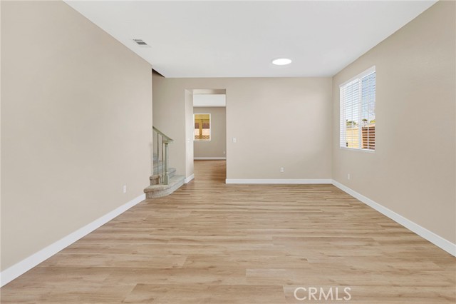 Detail Gallery Image 7 of 47 For 10186 Susan, Hesperia,  CA 92345 - 5 Beds | 3 Baths