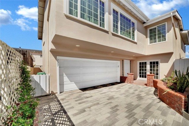 Detail Gallery Image 1 of 33 For 227 48th St, Newport Beach,  CA 92663 - 4 Beds | 4/1 Baths