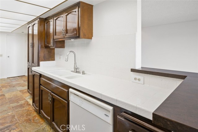 Detail Gallery Image 9 of 21 For 26052 Vista Dr #65,  Dana Point,  CA 92624 - 3 Beds | 2/1 Baths