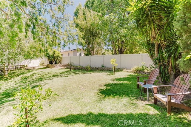 2234 East Hillcrest Drive photo 40