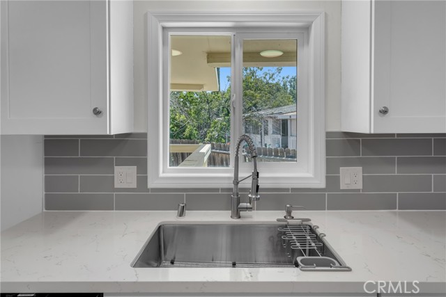 9984 Wrangler Way, Corona CA: https://media.crmls.org/medias/f538ed9c-3fd4-487a-8285-f20bf1761710.jpg