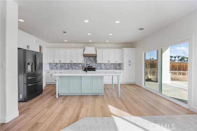 Detail Gallery Image 25 of 55 For 8707 Shore View, Bakersfield,  CA 93312 - 4 Beds | 3 Baths