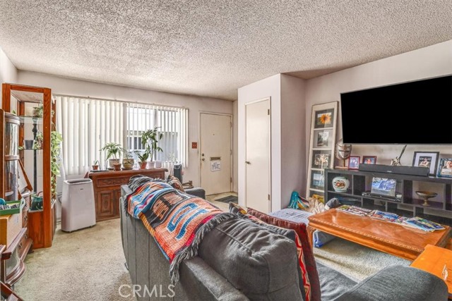 Detail Gallery Image 6 of 40 For 2026 E Santa Clara Ave #C3,  Santa Ana,  CA 92705 - 2 Beds | 2 Baths