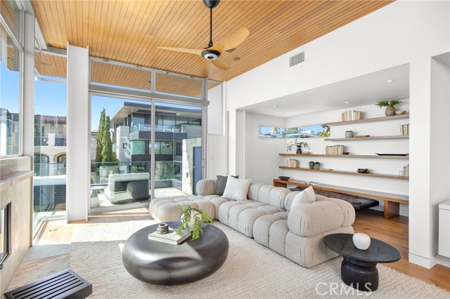 324 17th, Manhattan Beach, California 90266, 4 Bedrooms Bedrooms, 0 ,5 BathroomsBathrooms,Residential,For Sale,17th,0,SB26133569