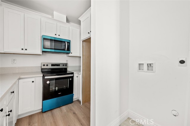 939 E 97th Street, Los Angeles CA: https://media.crmls.org/medias/f53b2451-9cc6-402f-b0b4-cd257340a36a.jpg