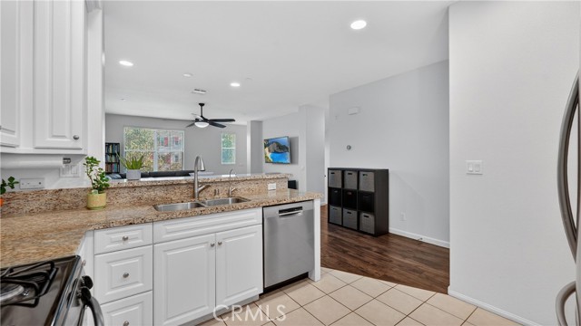 Detail Gallery Image 11 of 30 For 16 Wesley Way, Mission Viejo,  CA 92691 - 2 Beds | 2/1 Baths