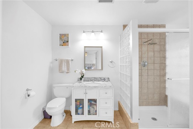 8381 E Hendrie Street, Long Beach CA: https://media.crmls.org/medias/f53c7749-b619-4b4e-9ffb-185ee4367ca0.jpg