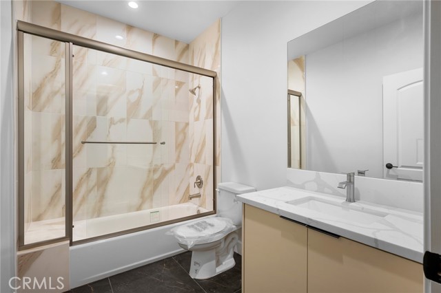 Detail Gallery Image 27 of 33 For 357 Harvey Dr #101,  Glendale,  CA 91206 - 4 Beds | 2/1 Baths