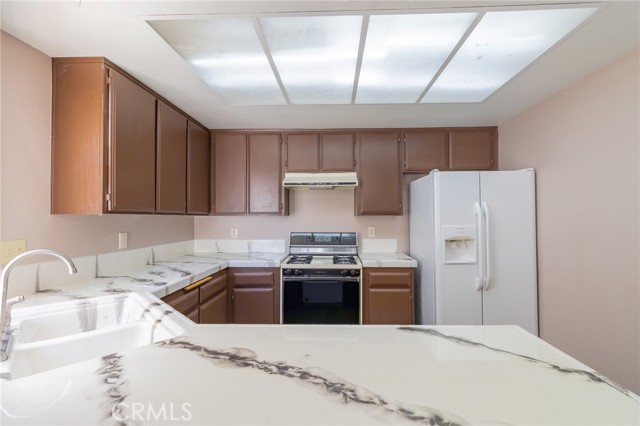 Detail Gallery Image 12 of 30 For 14361 El Contento Ave, Fontana,  CA 92337 - 2 Beds | 2 Baths