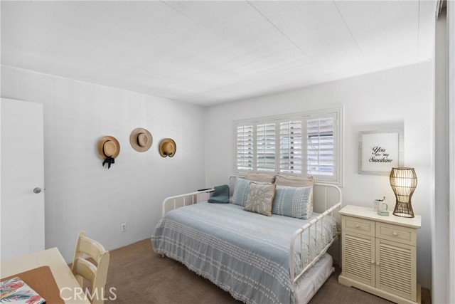 20701 Beach Boulevard, Huntington Beach CA: https://media.crmls.org/medias/f53cbfda-e635-49d5-b9c0-607c564e9ff6.jpg