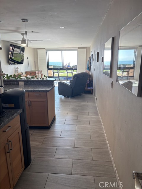 Detail Gallery Image 4 of 9 For 4667 Ocean Bld #106,  San Diego,  CA 92109 - 1 Beds | 1 Baths