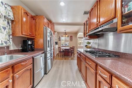 2517 E Walnut Creek, West Covina CA: https://media.crmls.org/medias/f53da326-f383-46e6-bdcb-12fbf1dae000.jpg