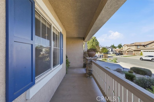 Detail Gallery Image 7 of 50 For 13747 Robinbrook Ct, Corona,  CA 92880 - 4 Beds | 2/1 Baths