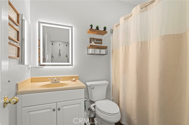 Detail Gallery Image 22 of 46 For 25019 Coral Canyon, Corona,  CA 92883 - 3 Beds | 3 Baths