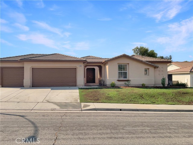 Detail Gallery Image 1 of 19 For 23293 Montalvo Rd, Moreno Valley,  CA 92557 - 4 Beds | 3 Baths