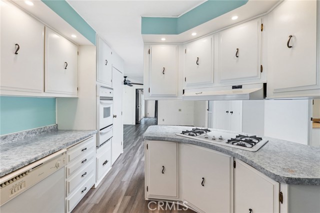 Detail Gallery Image 9 of 36 For 27701 Murrieta Rd #227,  Menifee,  CA 92586 - 2 Beds | 2 Baths