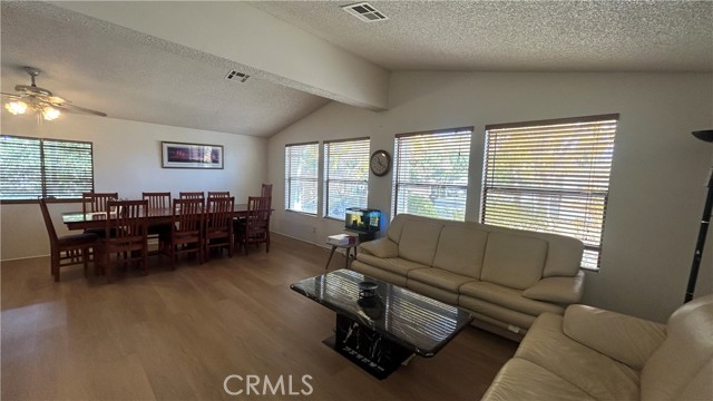 Detail Gallery Image 18 of 36 For 43850 20th St #217,  Lancaster,  CA 93535 - 2 Beds | 2 Baths