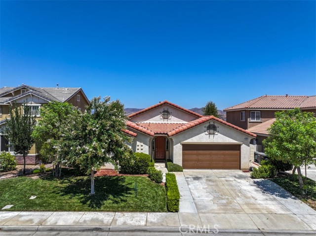 Detail Gallery Image 2 of 33 For 4146 Lovitt Cir, Lake Elsinore,  CA 92530 - 3 Beds | 2 Baths