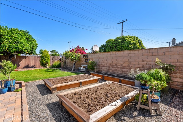 Detail Gallery Image 24 of 27 For 24196 Twig, Lake Forest,  CA 92630 - 4 Beds | 3 Baths