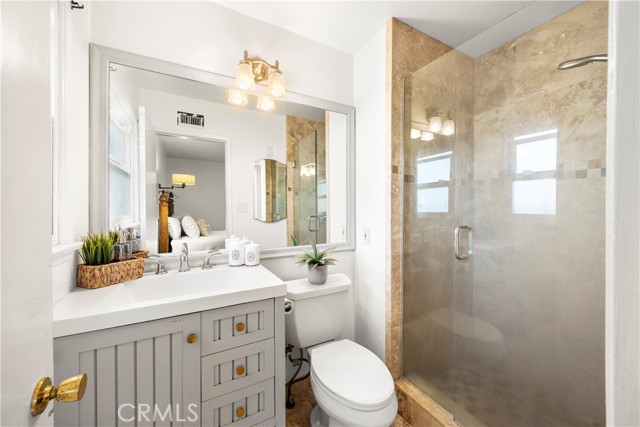 Detail Gallery Image 40 of 56 For 5427 Edgemere Dr, Torrance,  CA 90503 - 4 Beds | 3 Baths