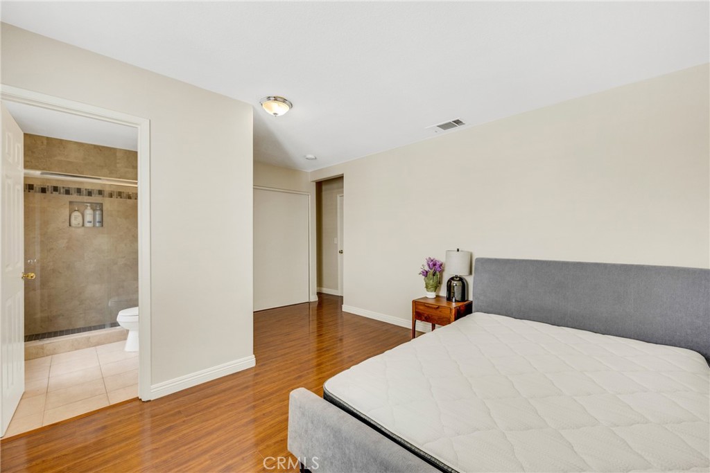 MLS #WS25153585 img 29