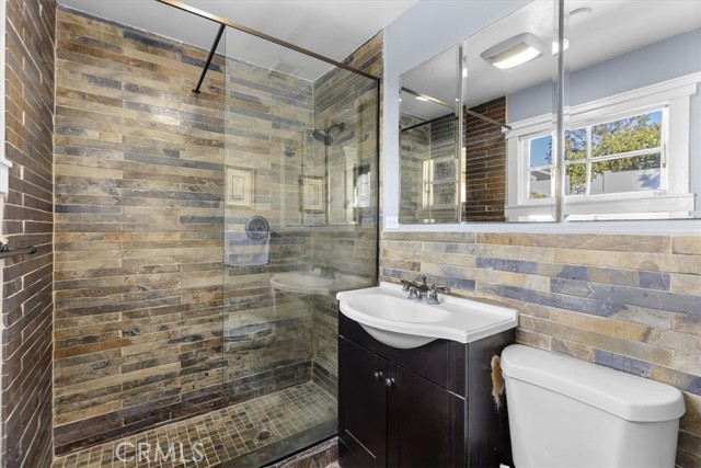 Detail Gallery Image 19 of 24 For 1615 Magnolia Ave, Manhattan Beach,  CA 90266 - 3 Beds | 2 Baths