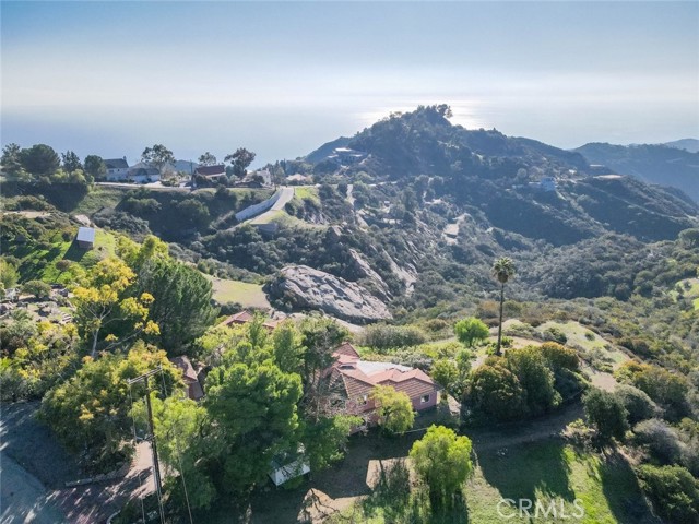 Detail Gallery Image 1 of 74 For 135 Loma Metisse Rd, Malibu,  CA 90265 - 5 Beds | 5 Baths