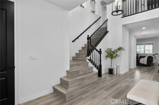21 Via Del Renal Court, Lake Elsinore CA: https://media.crmls.org/medias/f540ef2e-58e2-4589-978b-ac704305de94.jpg