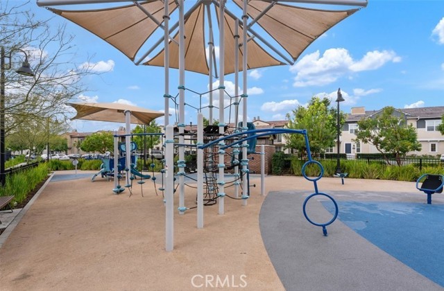 12060 Turnleaf Avenue, Whittier CA: https://media.crmls.org/medias/f5421ab4-00ba-489c-aac4-cfd9eeaf175d.jpg