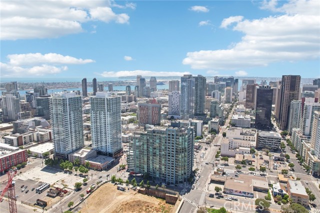 1080 Park Boulevard, San Diego, California 92101, 1 Bedroom Bedrooms, ,1 BathroomBathrooms,Residential,For Sale,Park Boulevard,IV24129876