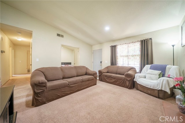 Detail Gallery Image 11 of 42 For 25584 Dracaea Ave, Moreno Valley,  CA 92553 - 3 Beds | 2 Baths