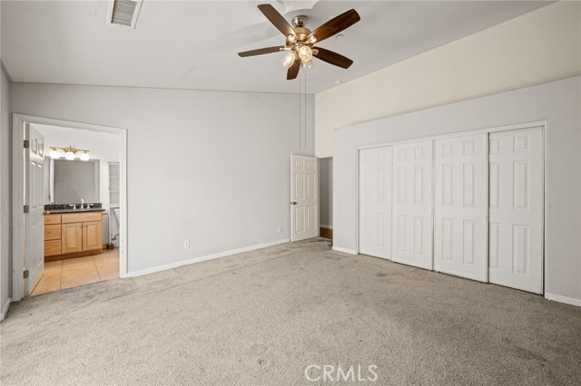 460 Pile Street, Ramona CA: https://media.crmls.org/medias/f542eab5-0975-4356-afde-90b32e1a5ef7.jpg