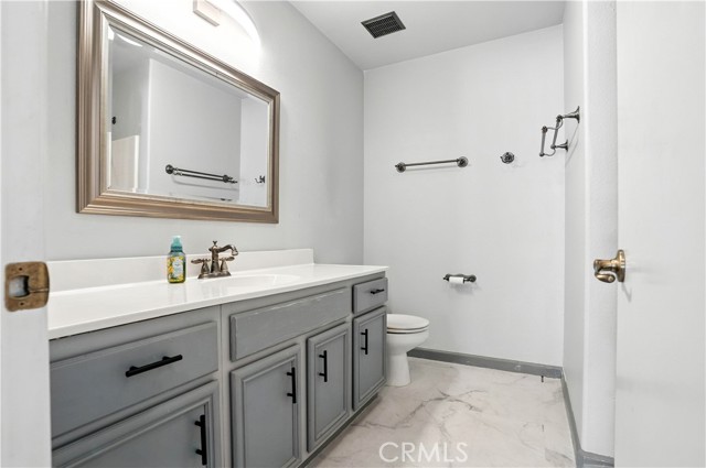 Detail Gallery Image 18 of 43 For 29193 Sunswept Dr, Lake Elsinore,  CA 92530 - 3 Beds | 2 Baths