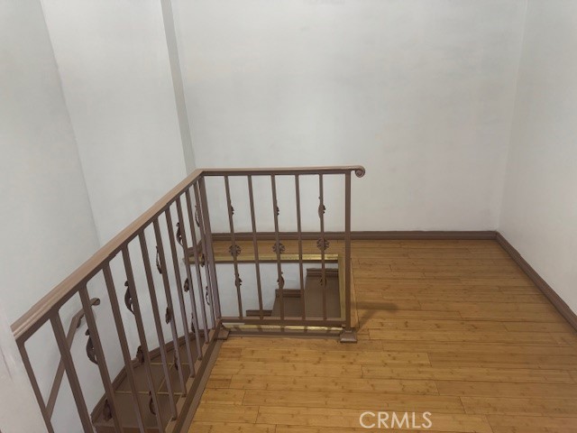 https://media.crmls.org/medias/f54561b9-4c20-40bf-b41d-2c19c81c2c41.jpg?preset=X-Large