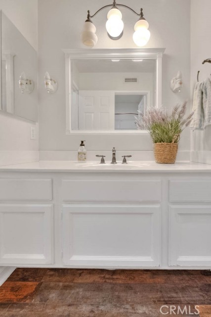 Image 15 of 40 For 29345 Breakwater