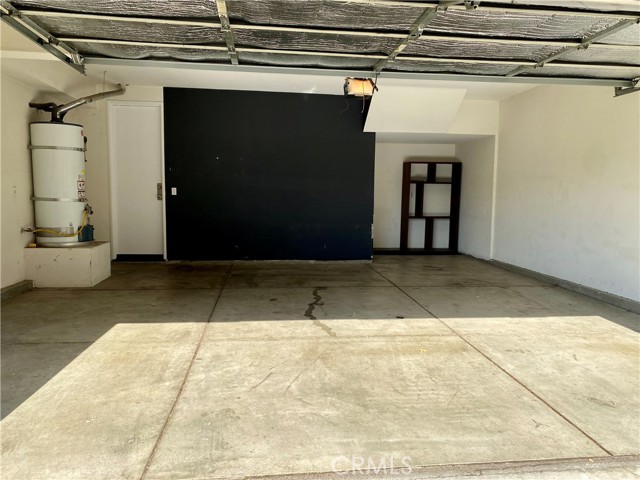 2750 Oak Hill Drive, Ontario CA: https://media.crmls.org/medias/f545f607-9f54-45ae-b07f-6bf8915c9667.jpg