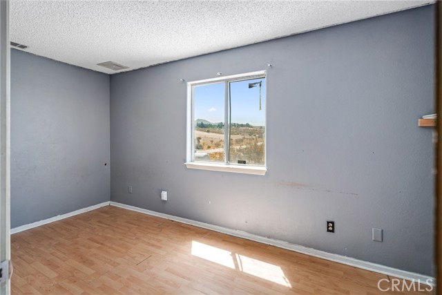 Detail Gallery Image 15 of 42 For 14976 Oleander St, Oro Grande,  CA 92368 - 3 Beds | 2 Baths