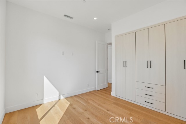 2019 Huntington Lane, B photo 33